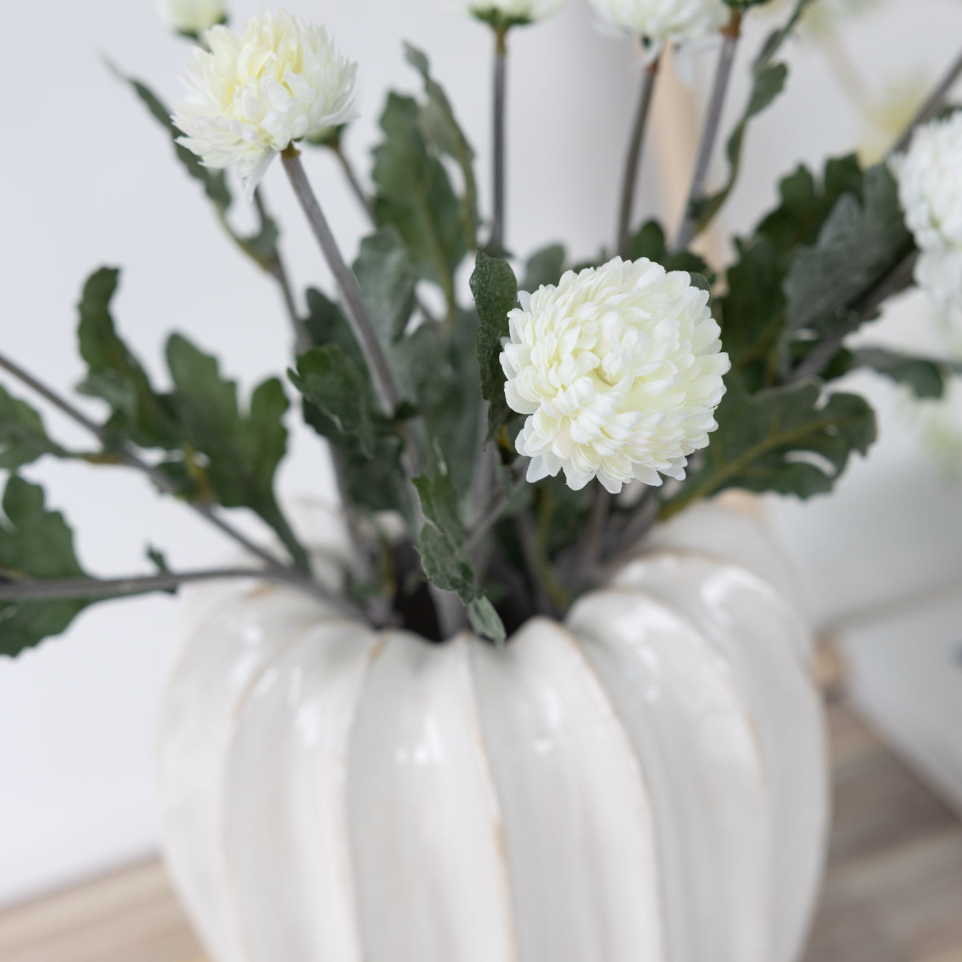 White Pom Pom Stem