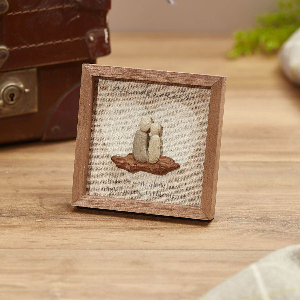 Family Grandparents Resin Pebble Wood Easel Plaque