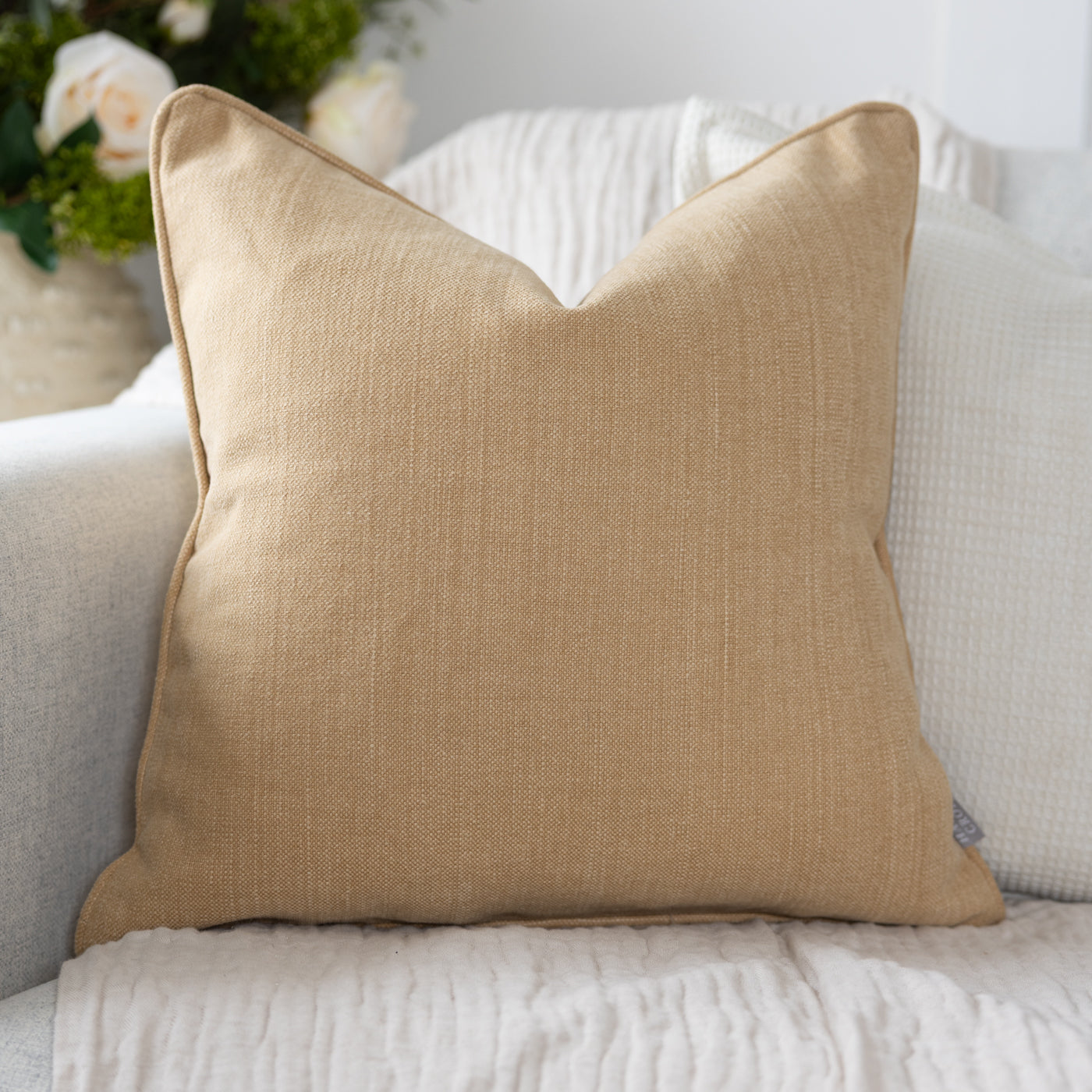 Linara Fudge Cushion