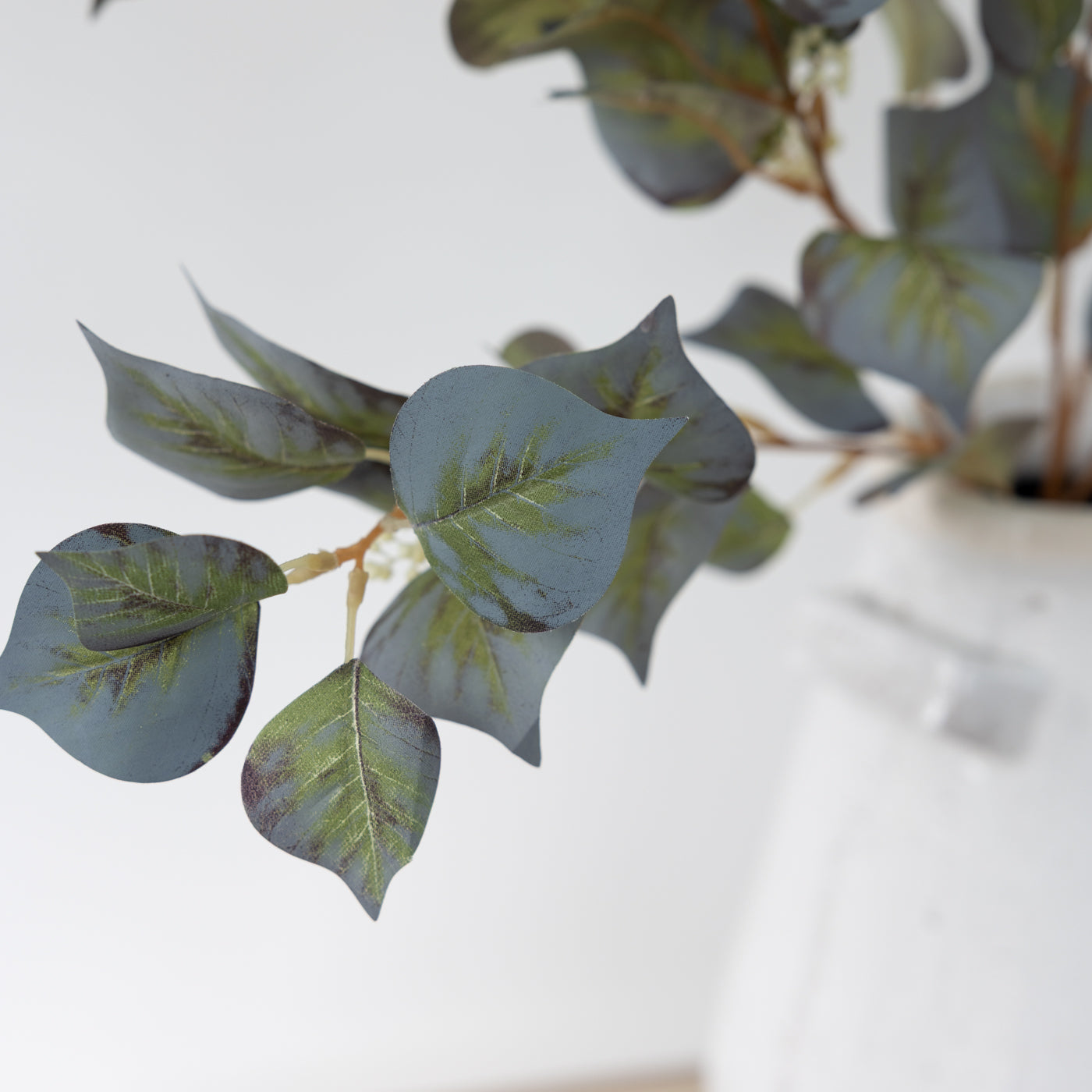 Faux Silk Noah Leaf Spray - Green