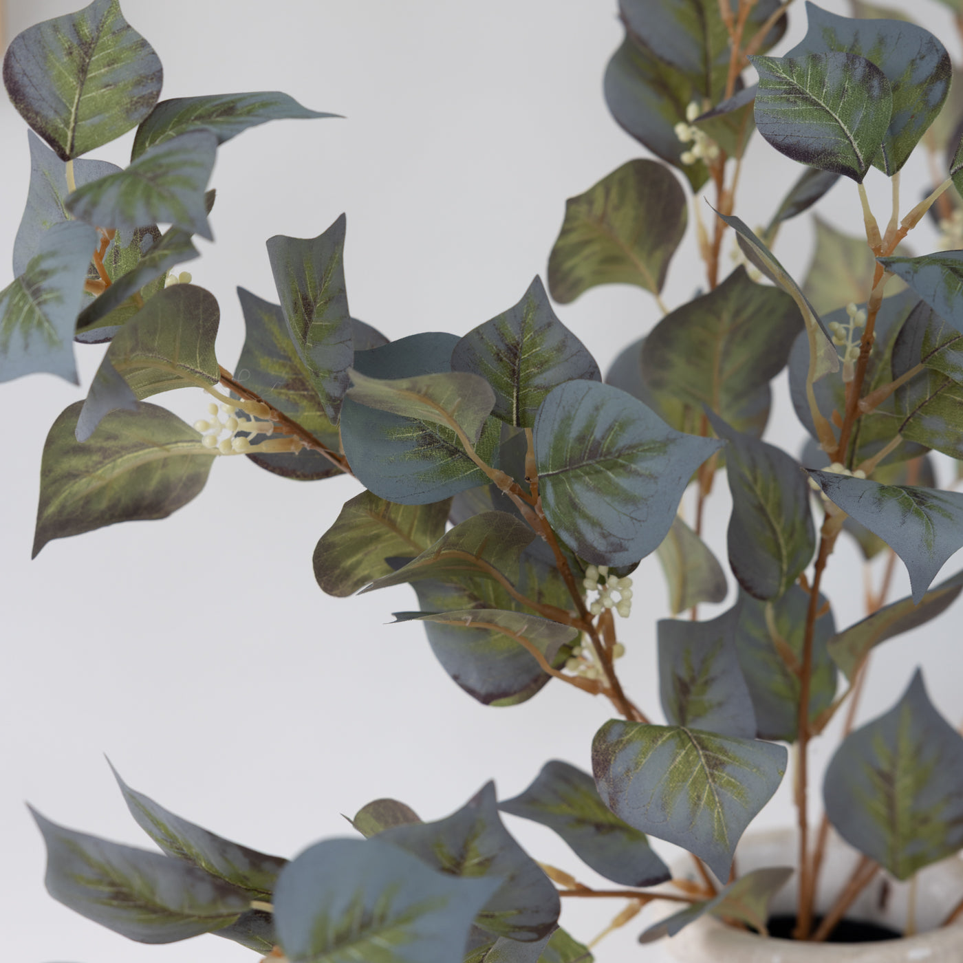 Faux Silk Noah Leaf Spray - Green