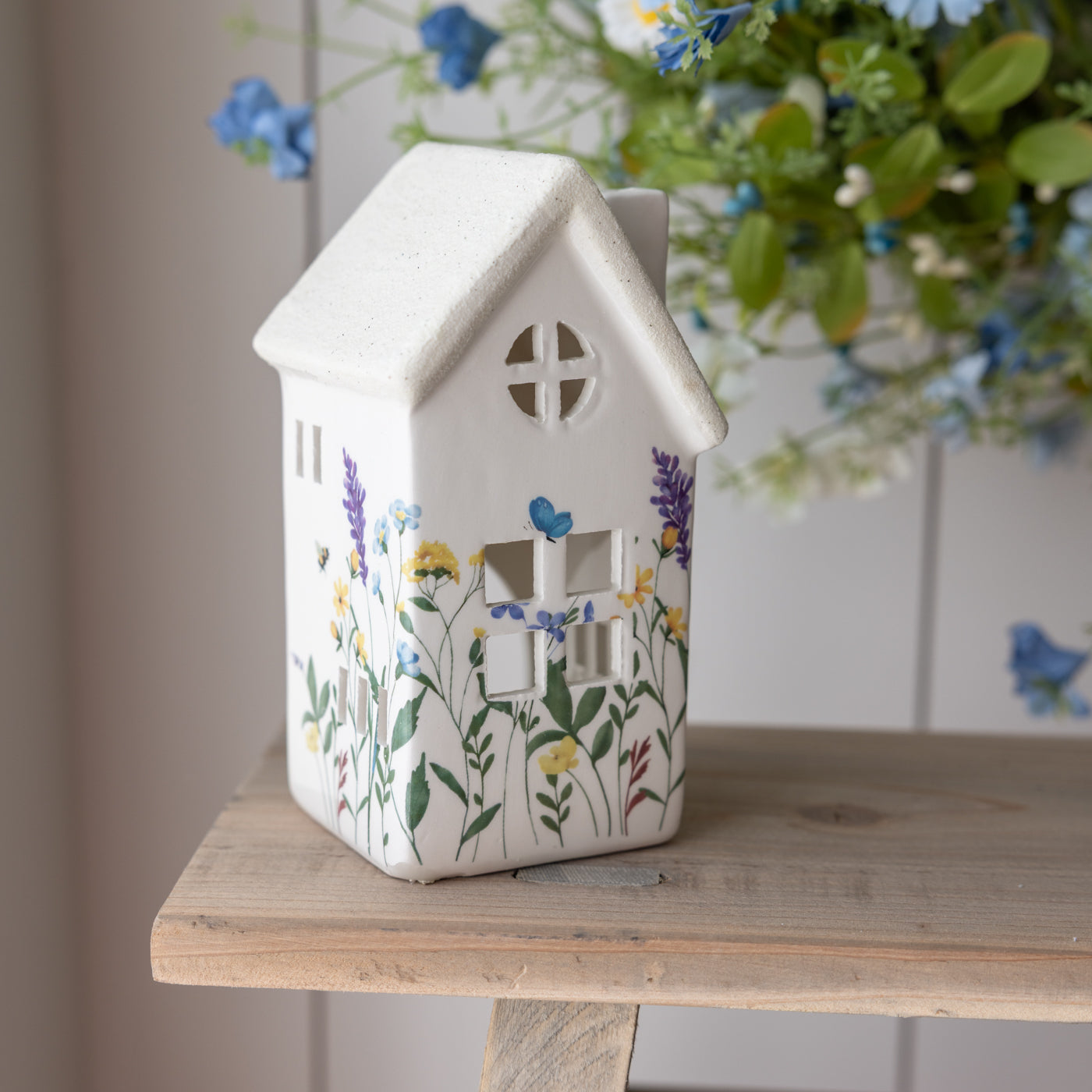Medium Flower Pattern Dolomite House