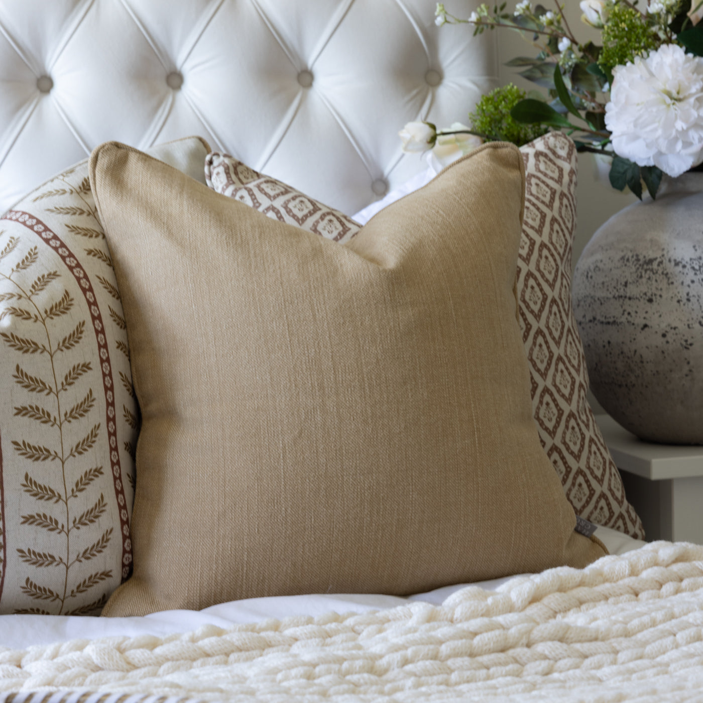 Linara Fudge Cushion