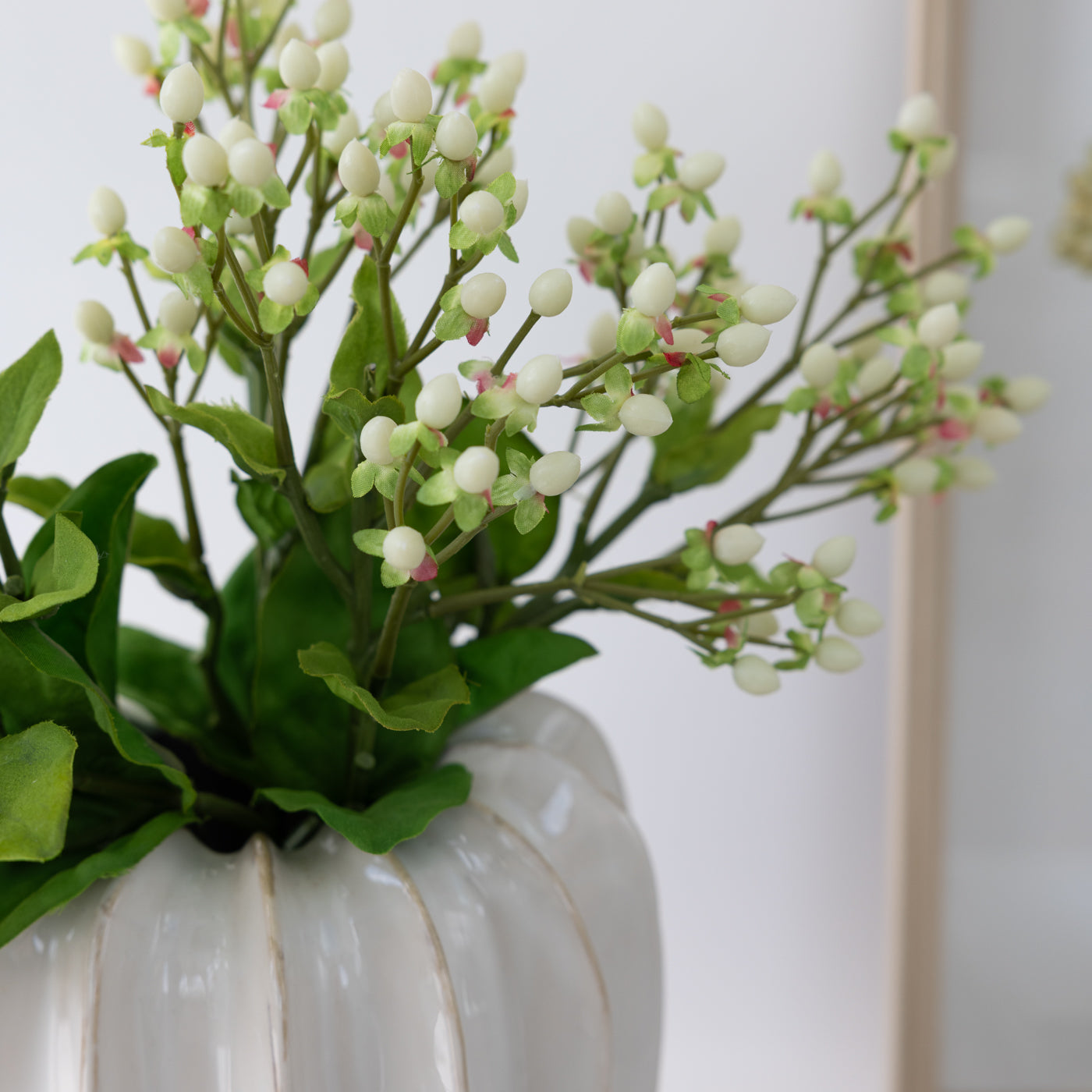 White Berry Spray