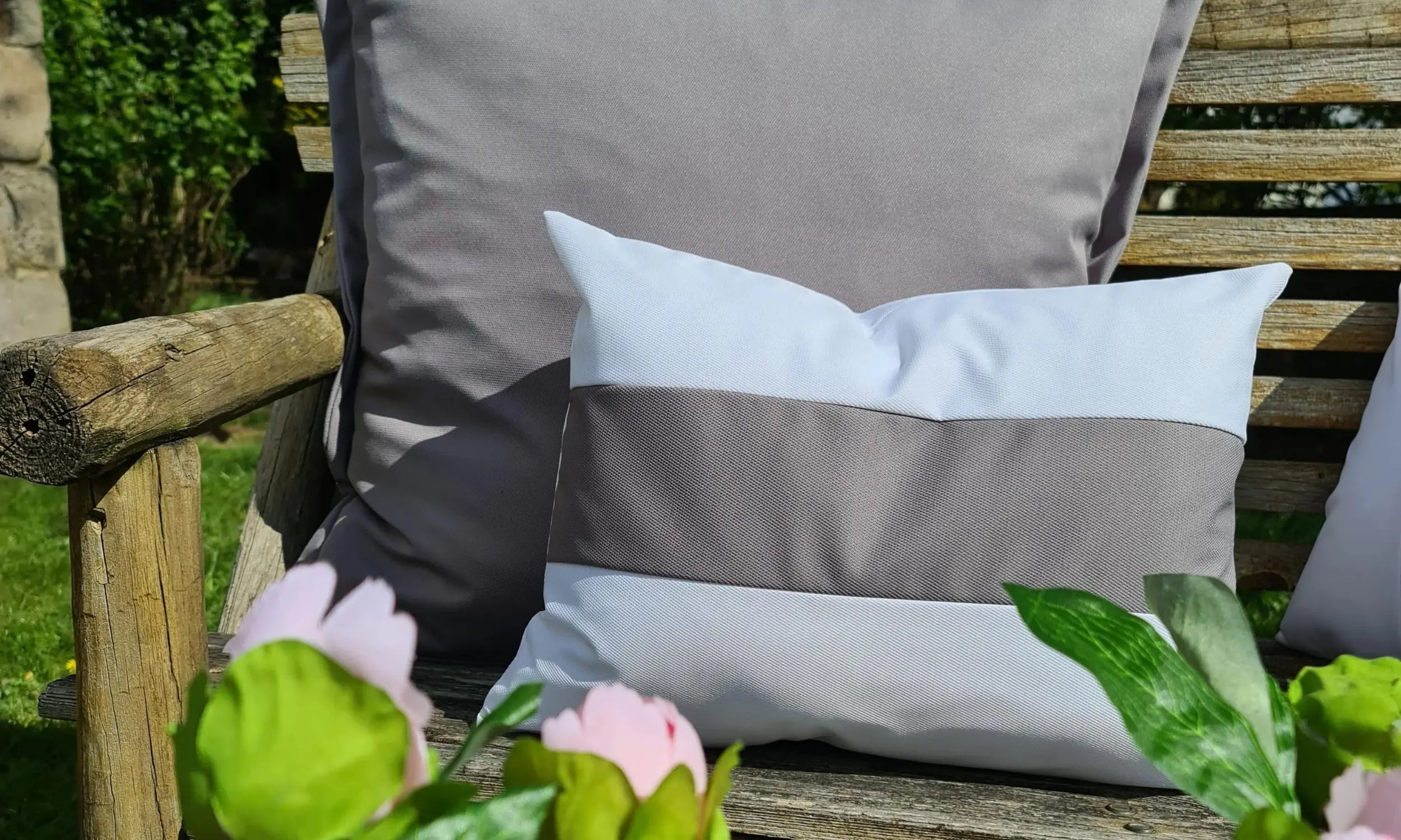 5 Ways to Style Your Outdoor Garden Cushions