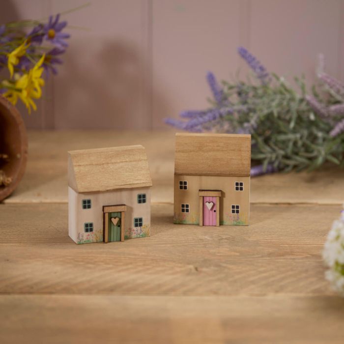 Cottage Wood Block With 3D Door Ornament