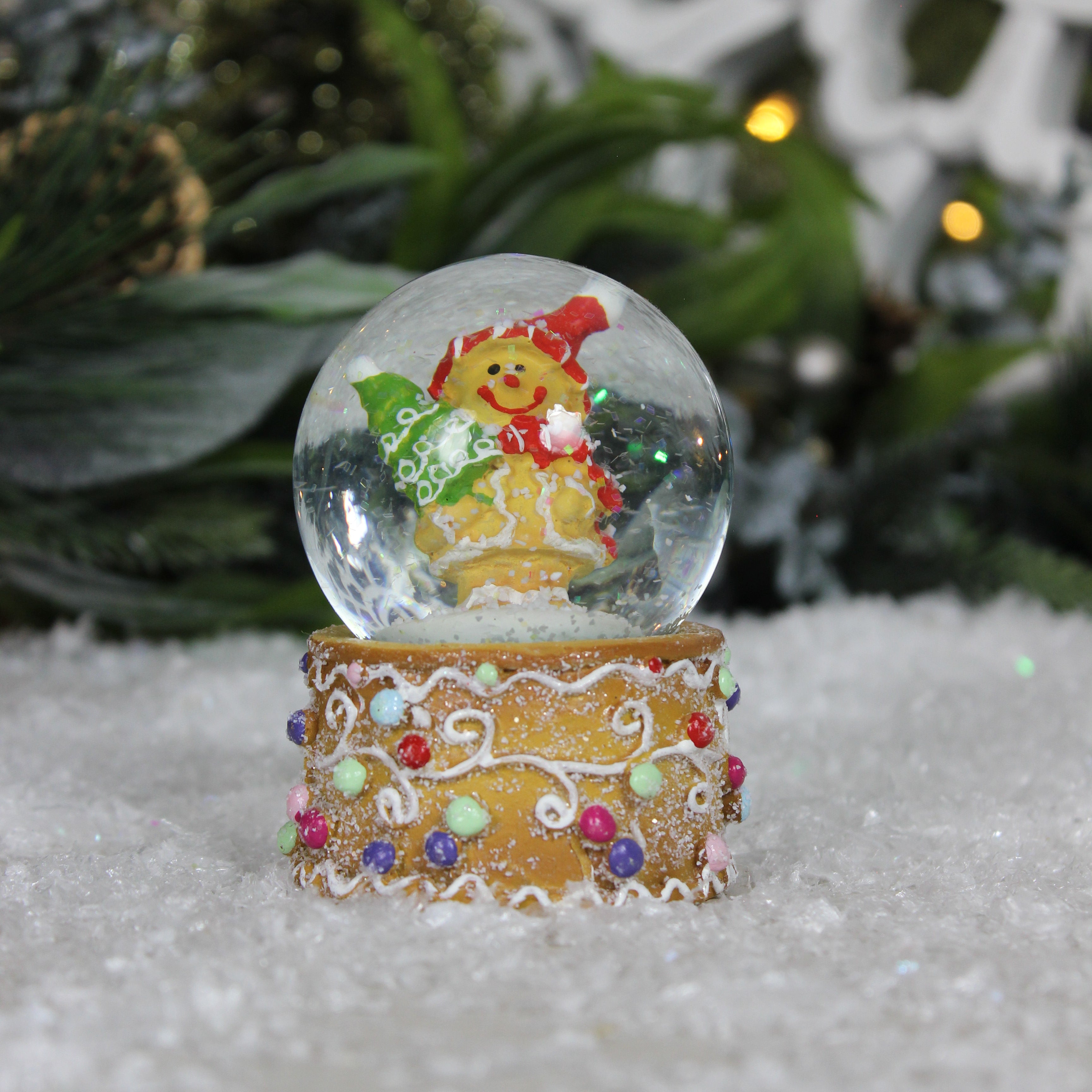 Gingerbread Man Snowglobe