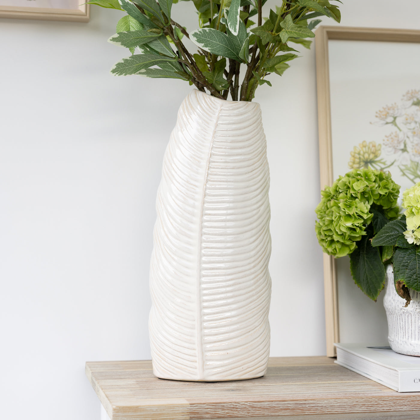 Cream Leaf Textured Ceramic Vase