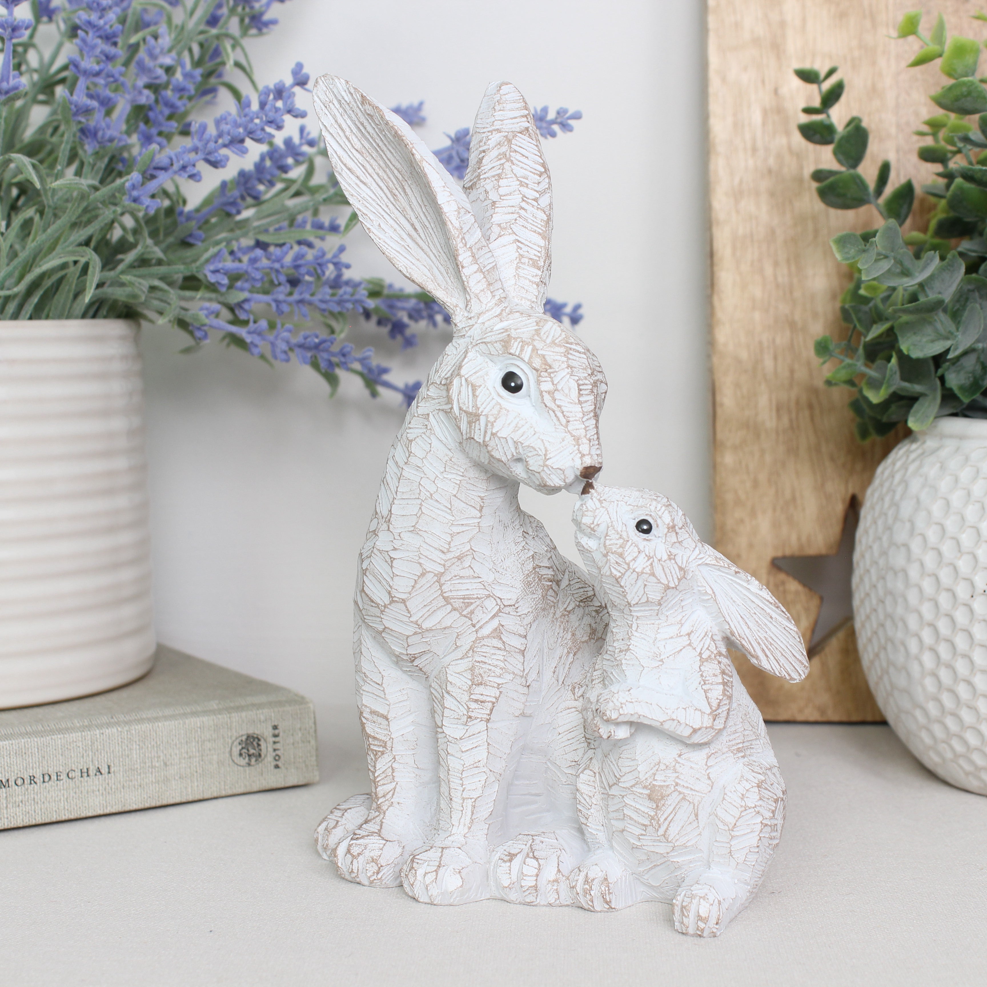 Mother & Baby Rabbit Kissing Decoration