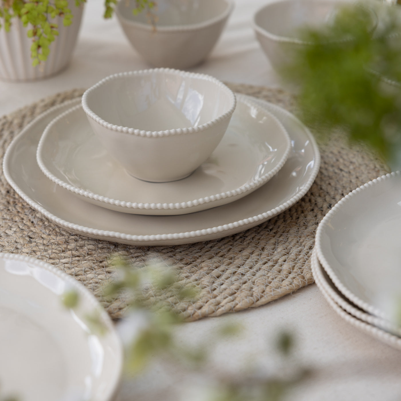 Pebble Beaded Dinner Set | 12 Pieces