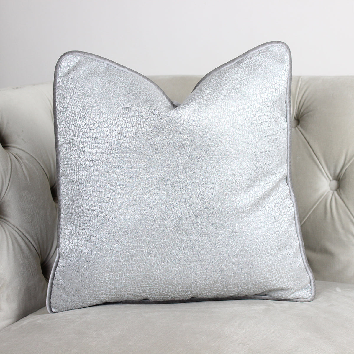 Serpa Silver Cushion