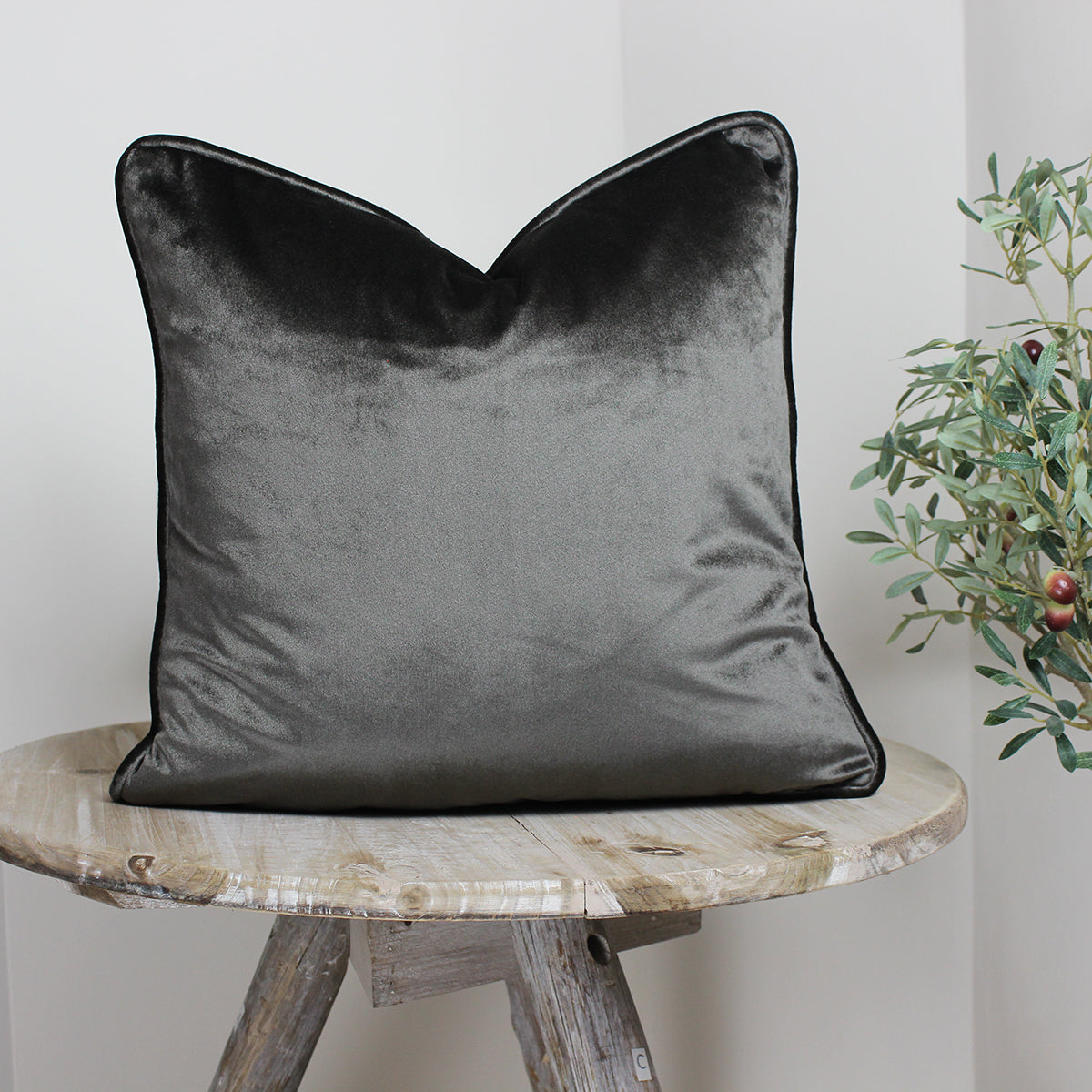 Glamour Chocolate Velvet Piped Cushion