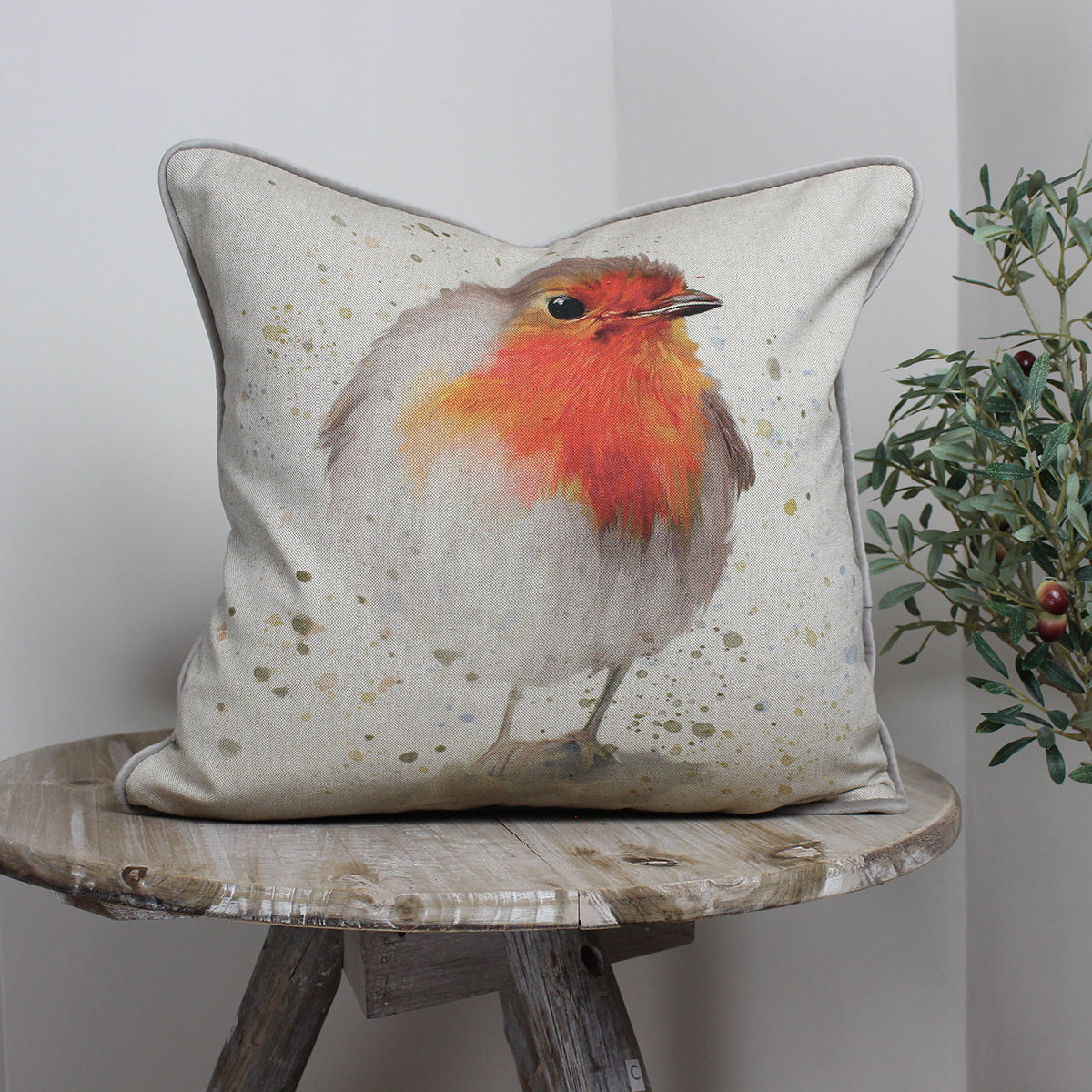 Robin Cushion