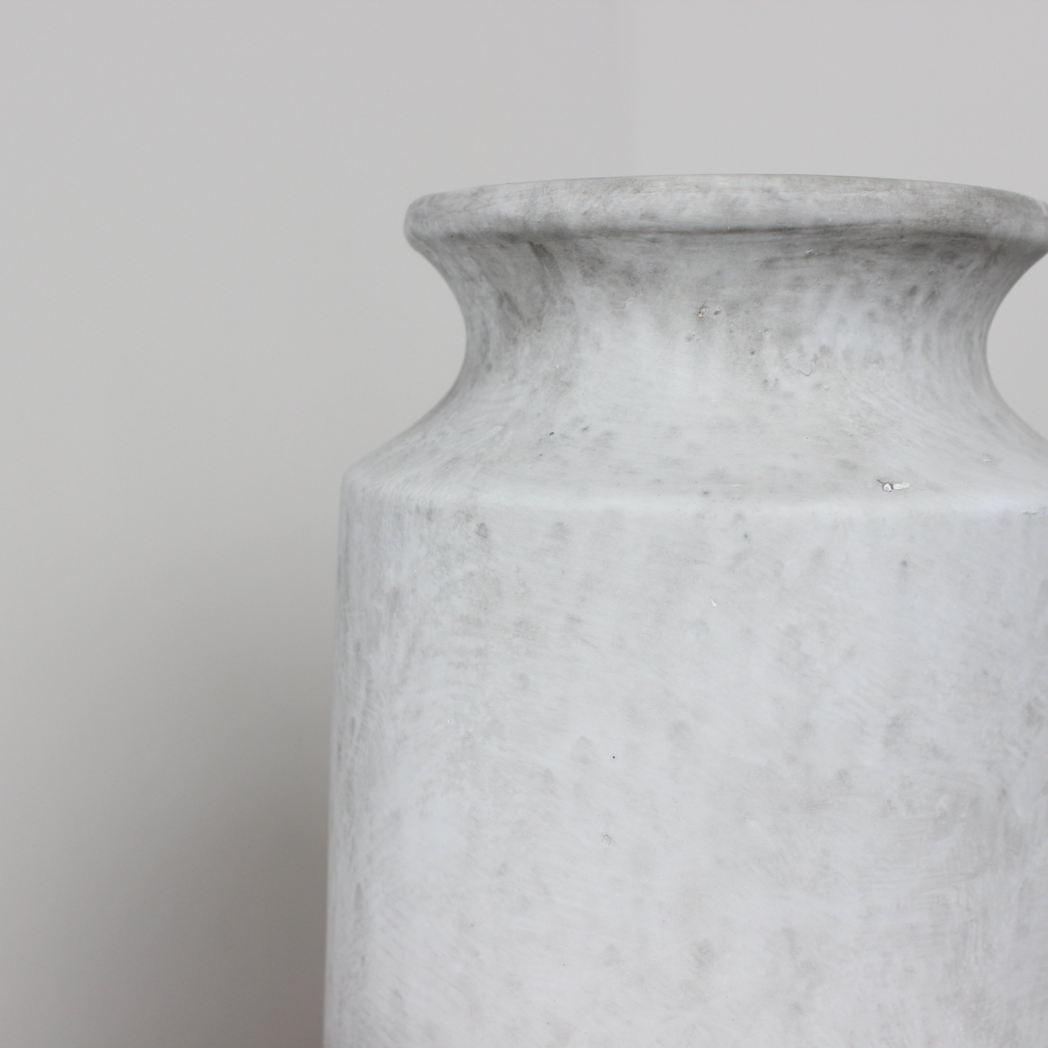 Darla Urn Vase