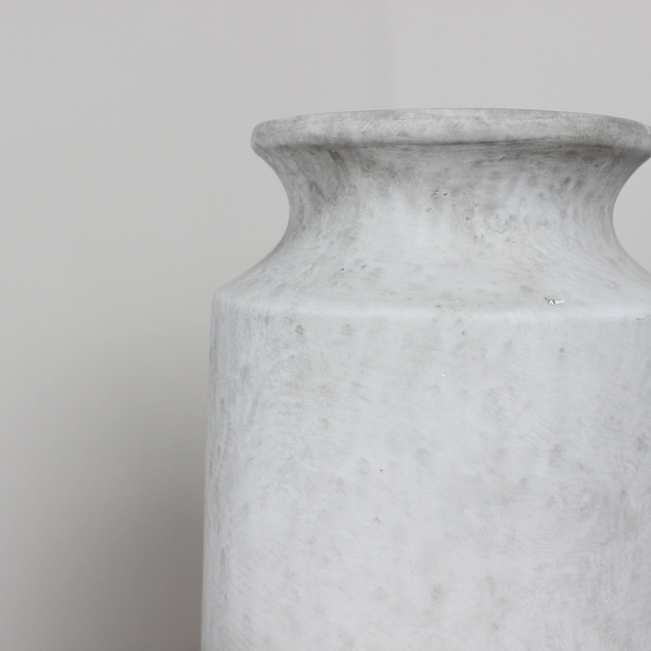 Darla Urn Vase