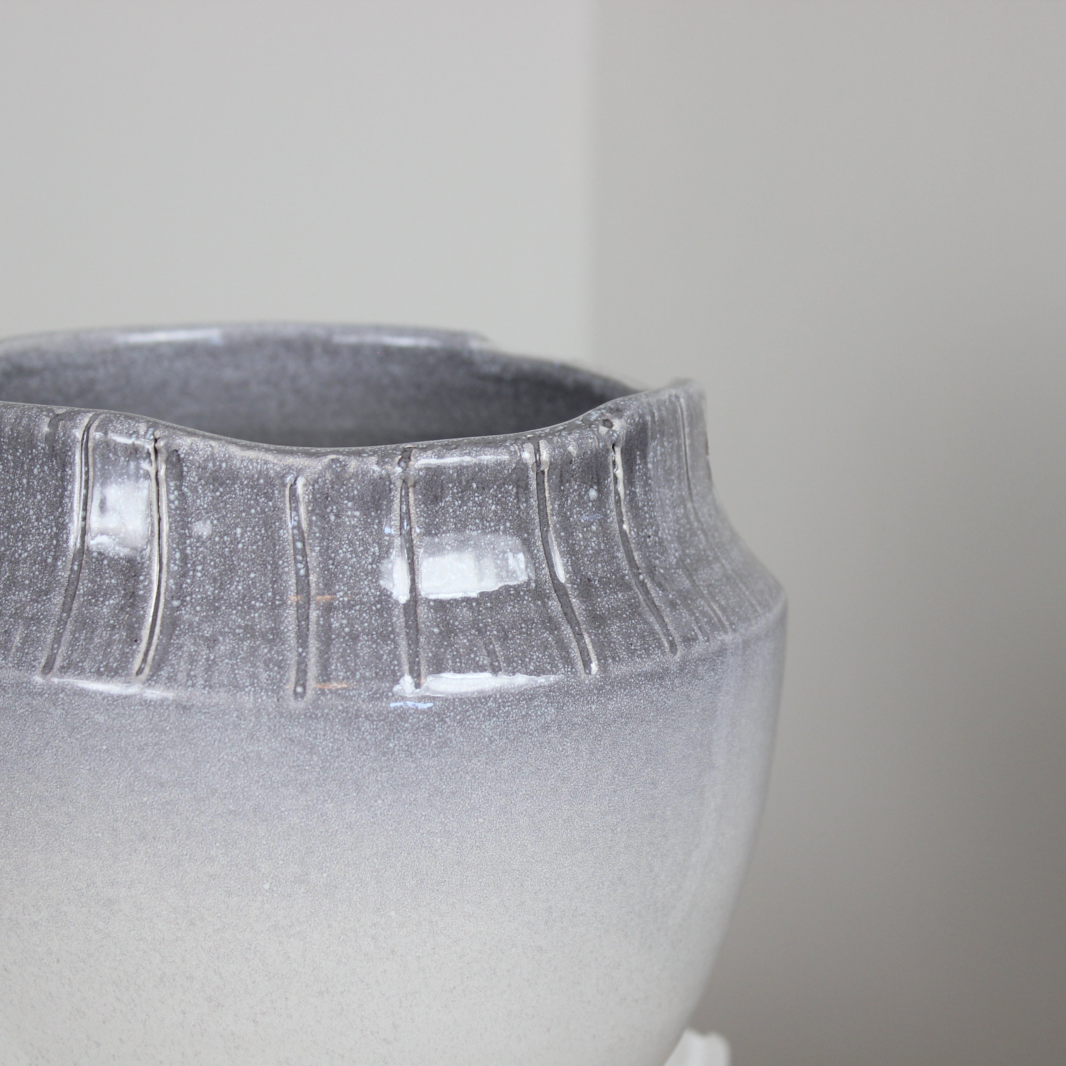Medium Iris Grey and White Ceramic Planter