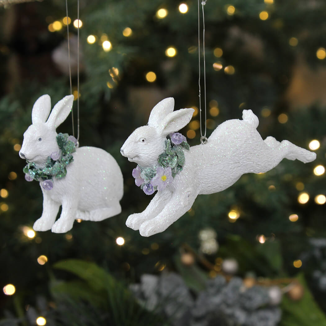 White Resin Hare with Wreath Dec