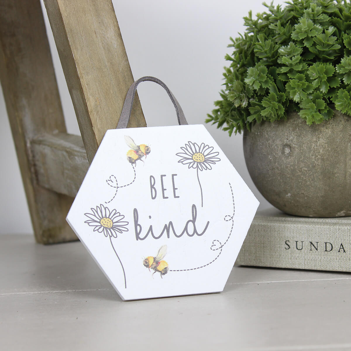Bee Quote Hangers