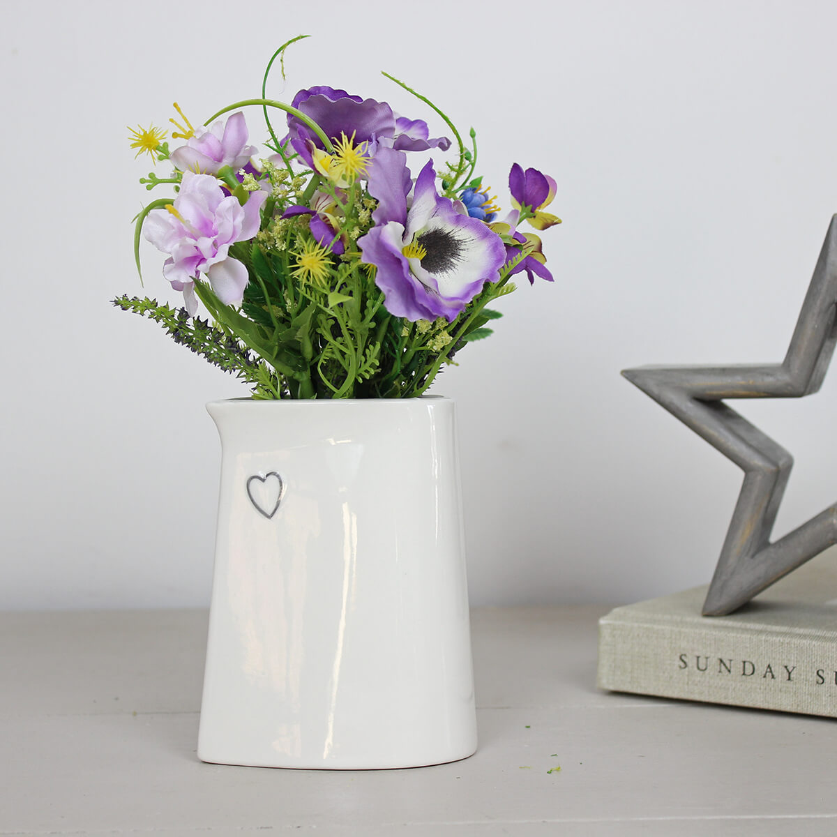 Evie Small Heart Vase
