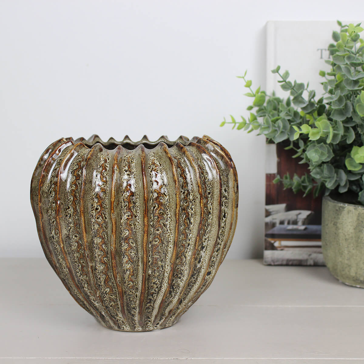 Small Keira Brown Sculpted Vase