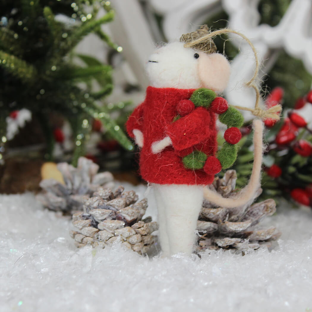 White Christmas Mouse With Wreath Hanging Decoration