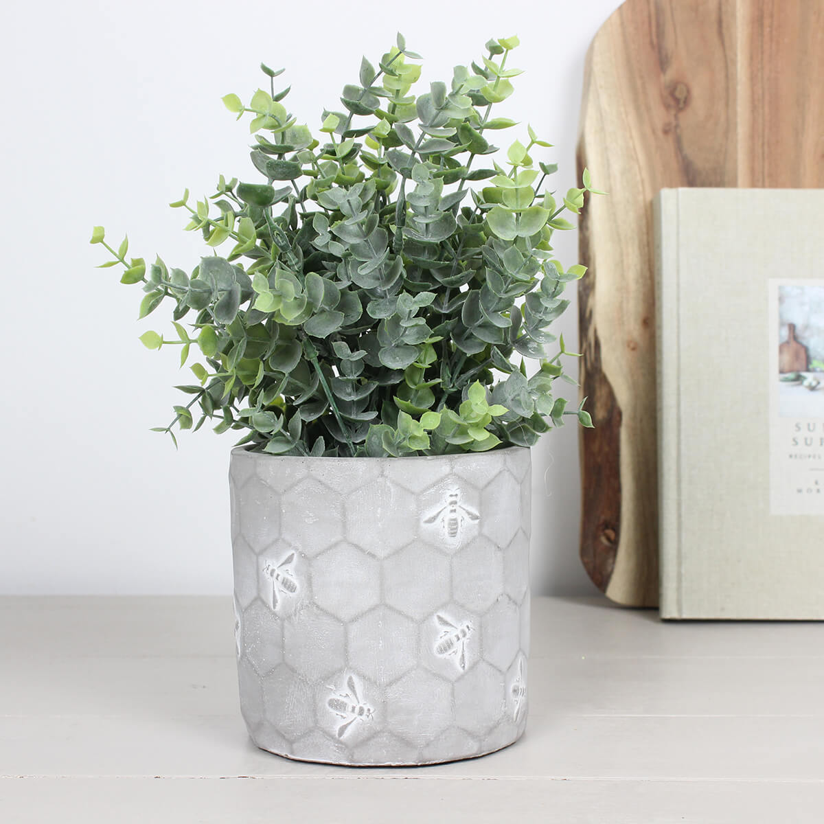 Bee Grey Concrete Planter