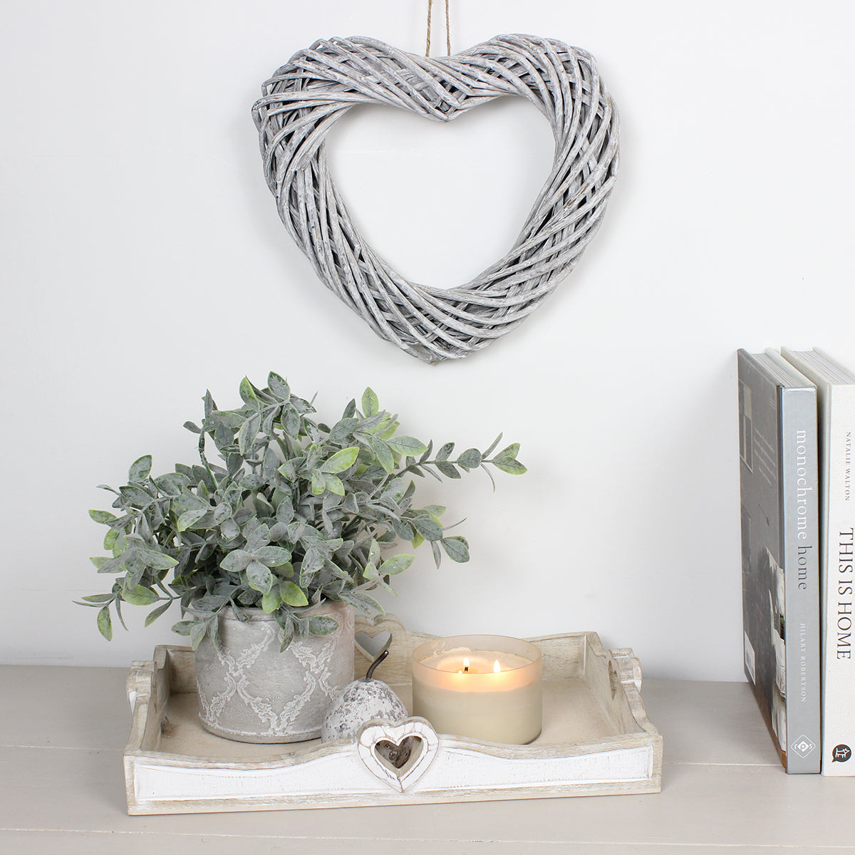 Grey Willow Chaplet Heart 30cm