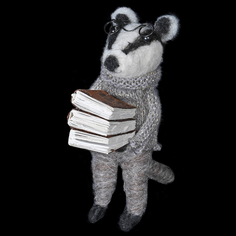 Oscar Brainy Badger Decoration