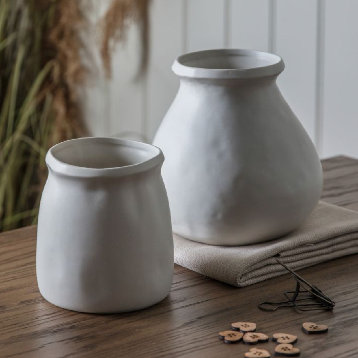 Cream Stoneware Ikoma Vase