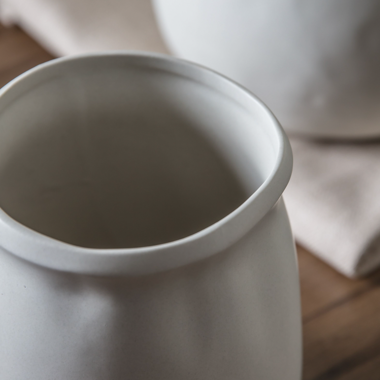 Cream Tahara Vase
