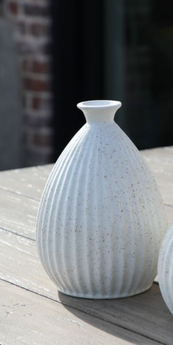 Cream Tessa Vase - Medium