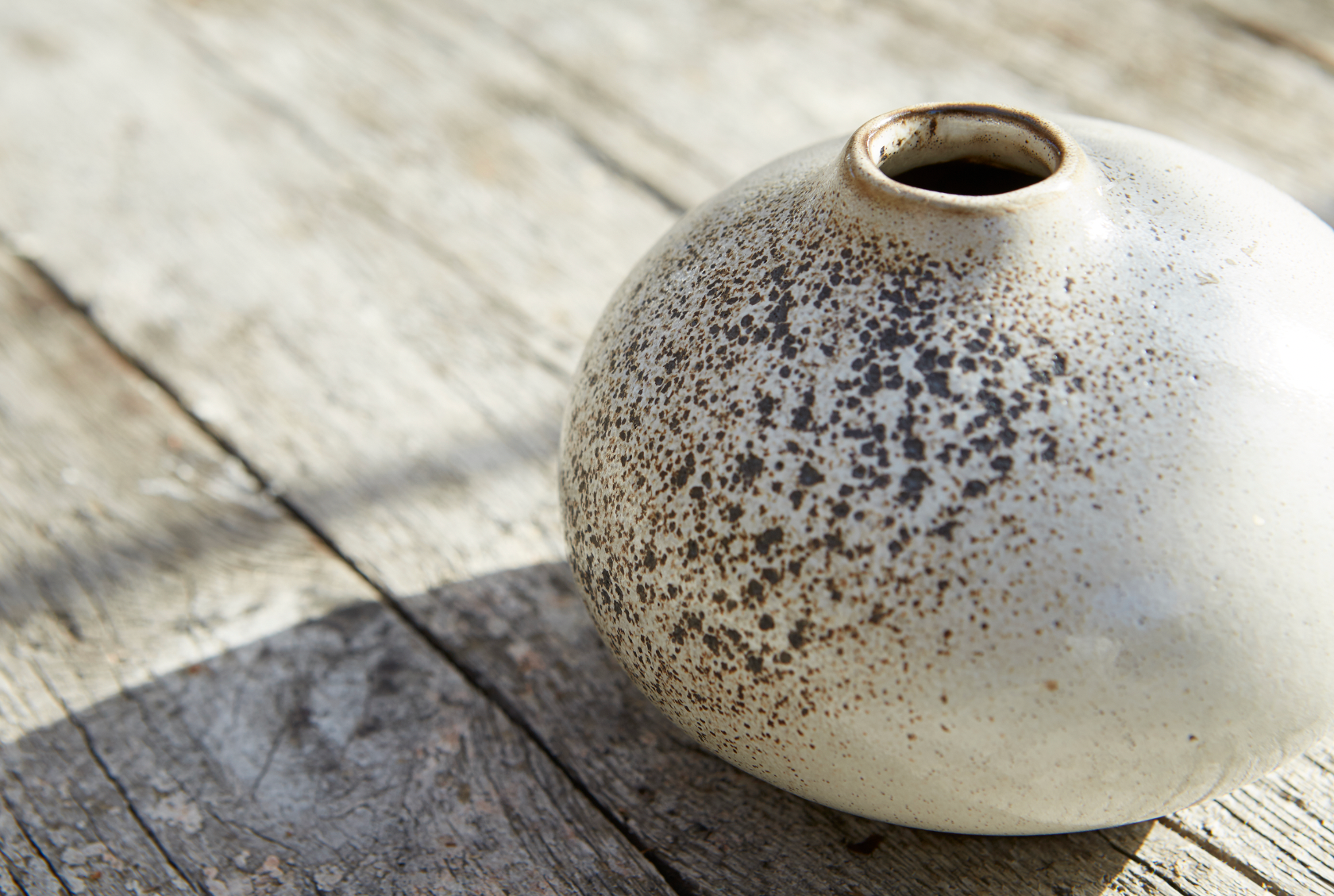 Kornelia Brown Stoneware Vase