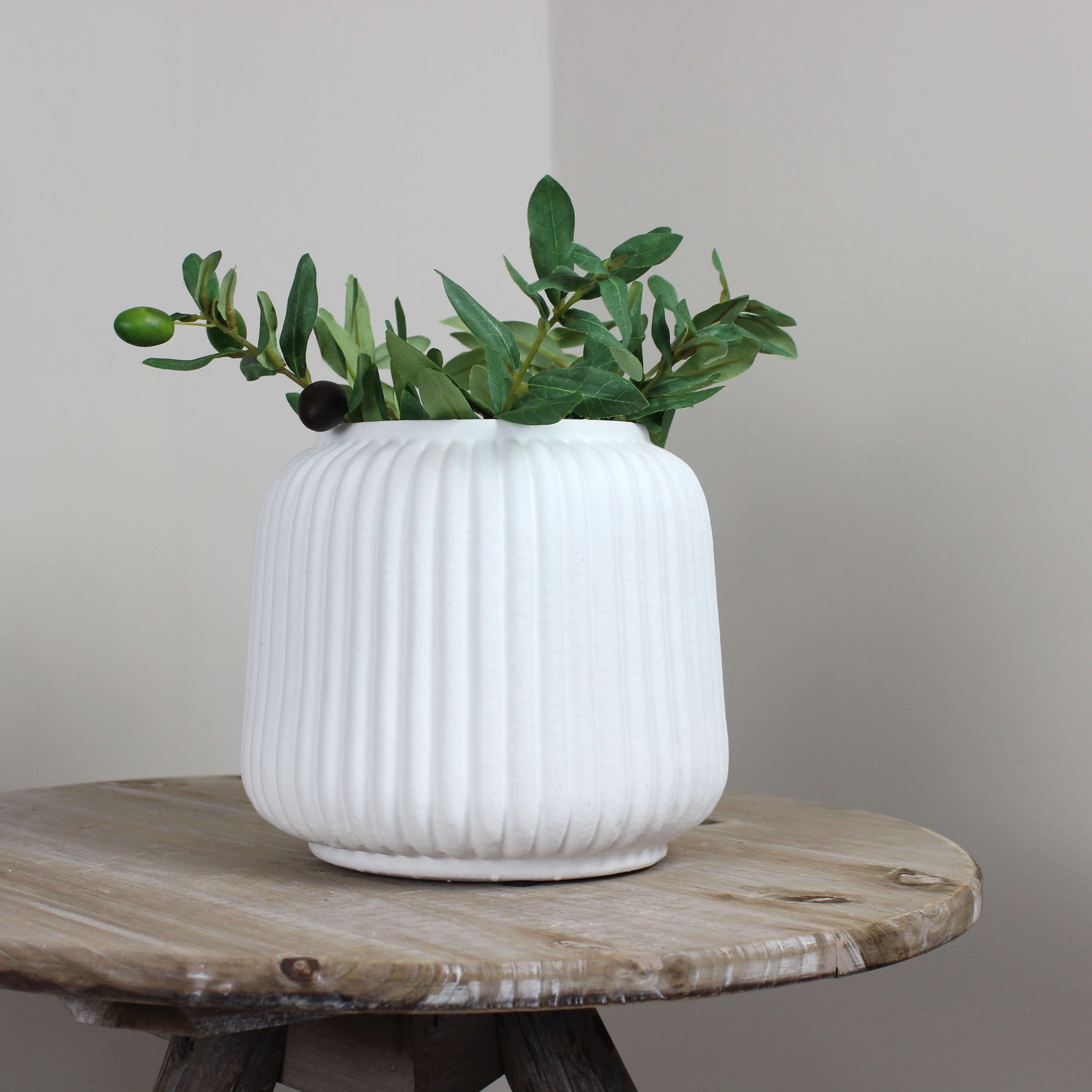 Small White Bernadette Terracotta Vase