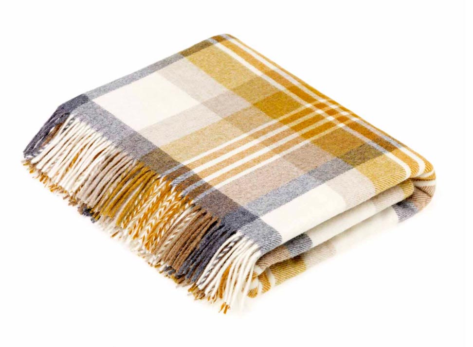 Bronte by Moon Melbourne Throw in Gold
