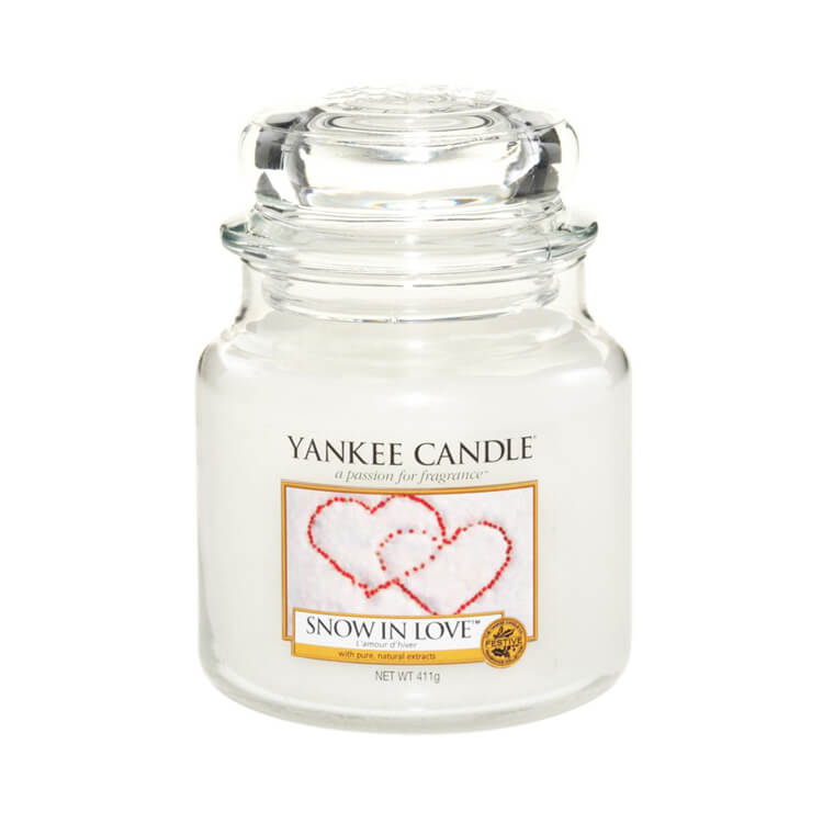 Yankee Candle Snow in Love Medium Jar Candle