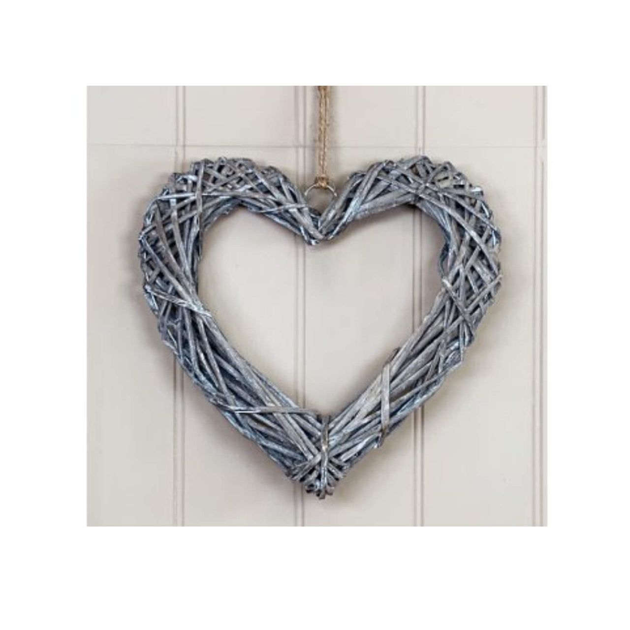 Rustic Grey Rattan Heart - 30cm